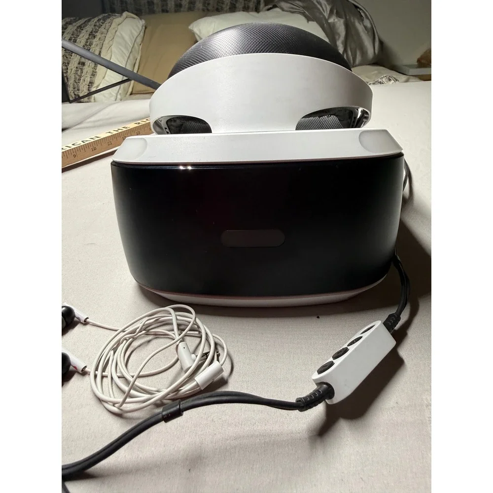 Sony PlayStation VR Headset CUH-ZVR1 PS4 Virtual‎ Reality Goggles White Black